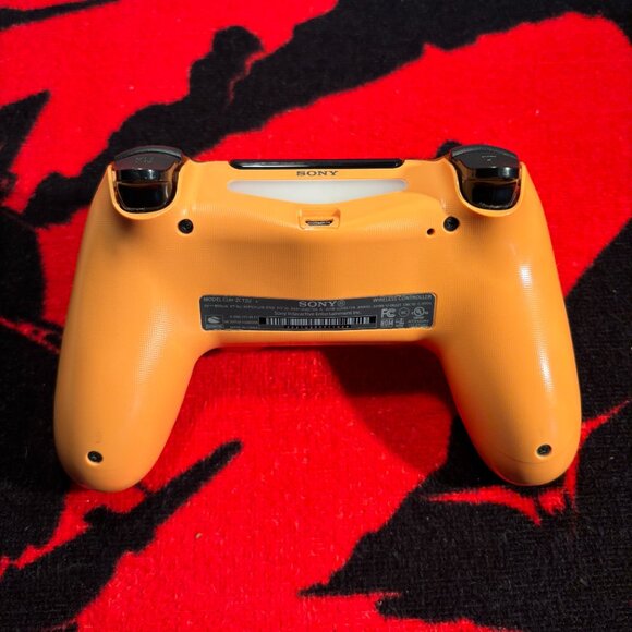 Death Stranding PS4 Pro Controller. Works Perfectly Like New Condition - Picture 4 of 15